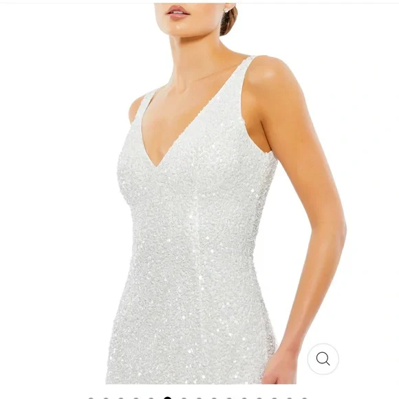 MAC DUGGAL SEQUINED SLEEVELESS V NECK SIDE SLIT GOWN